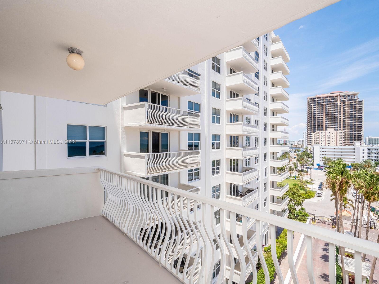 VENETIAN CONDO - Residential Lease