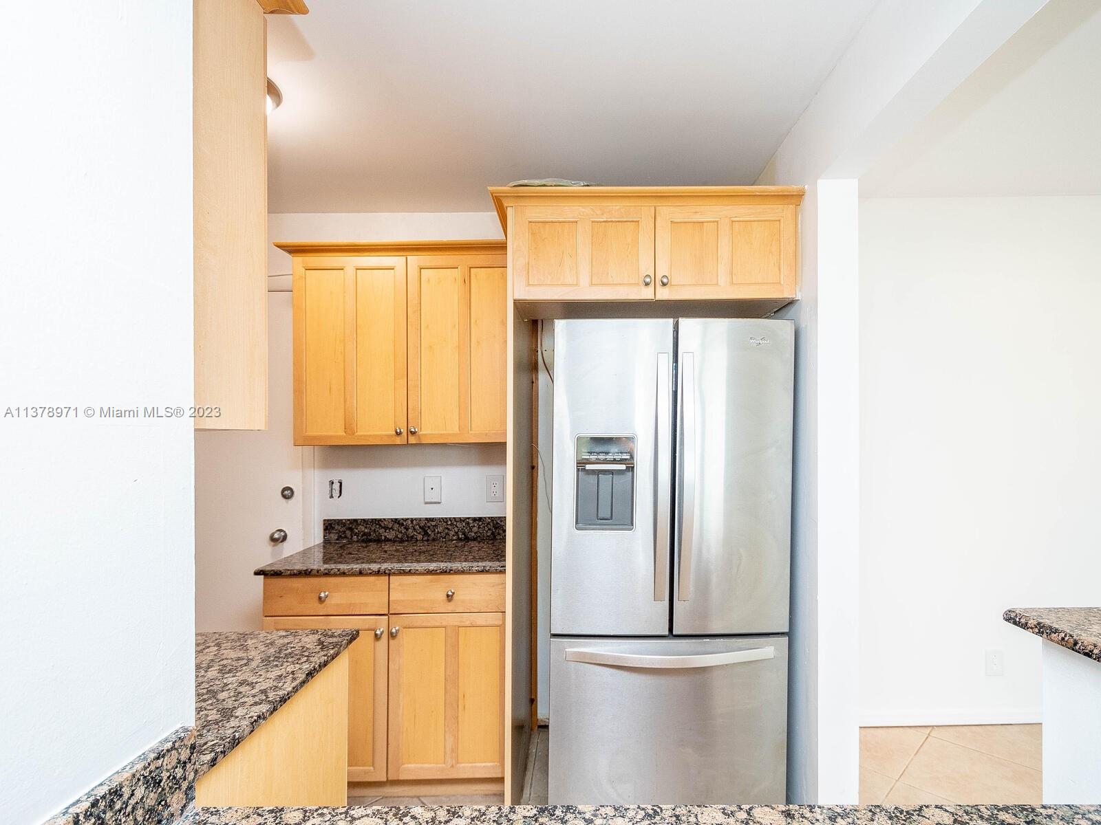 VENETIAN CONDO - Residential Lease