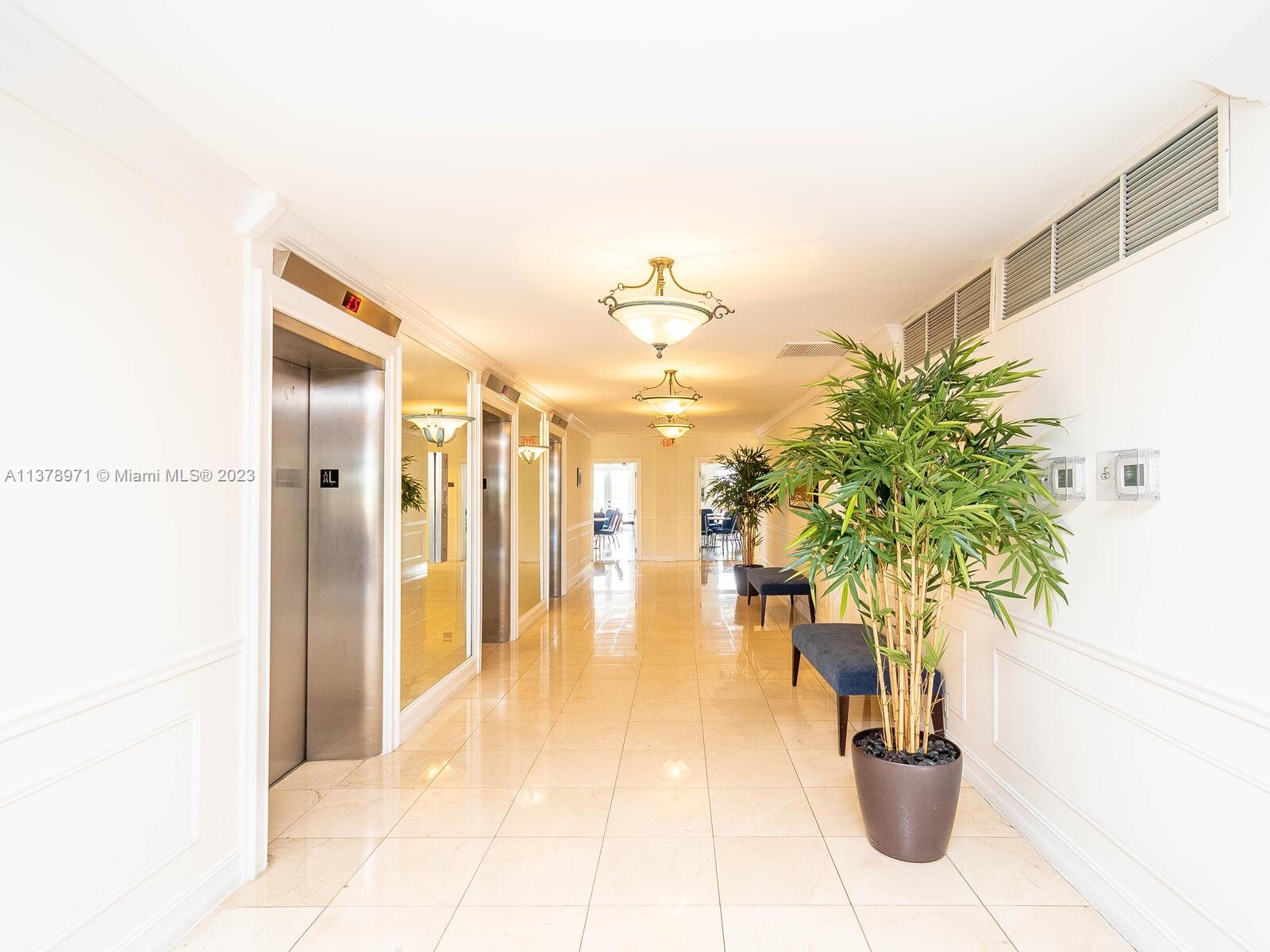 VENETIAN CONDO - Residential Lease