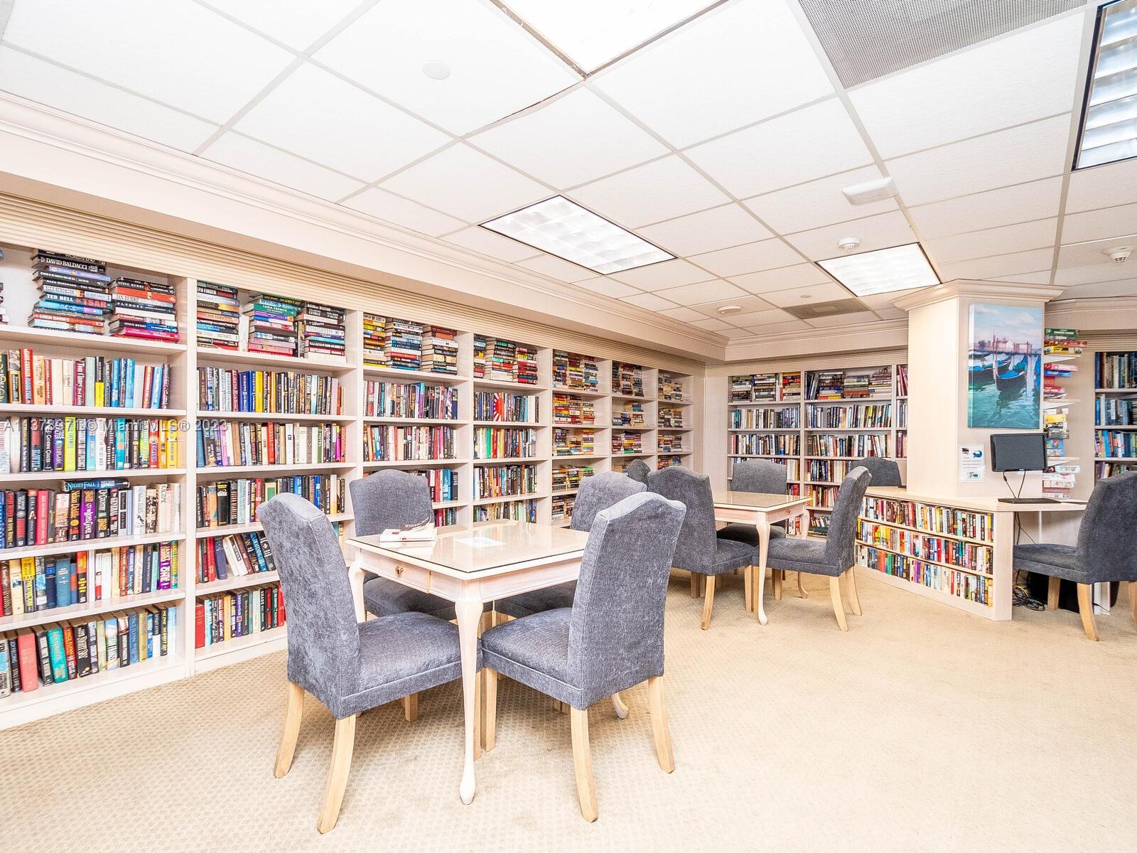 VENETIAN CONDO - Residential Lease