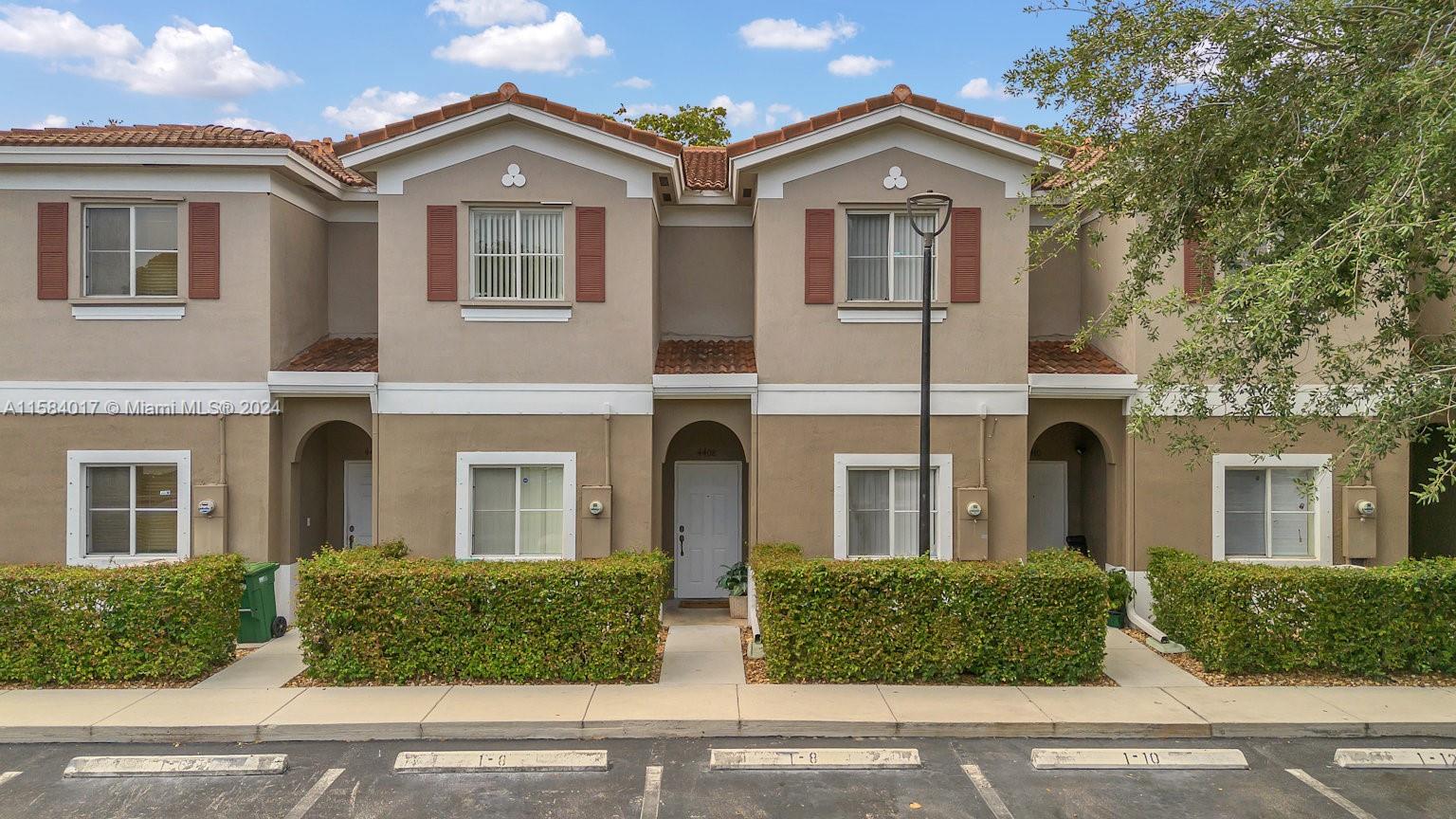 Rarely available townhome in Woodland Villas. This is a spectacular unit boasts 3 bedroom  and 3 full bathrooms with granite counters, stainless steel and appliances. Enjoy the practical layout w/1 bedroom and full bathroom downstairs & Upstairs 2 bedrooms with 2 ensuite bathrooms & walk-in closets. Laminate floors from the stairs up to the 2nd floor.  Also,  we have a great view of the golf course from the back of the home. This is a pet friendly community plus a low HOA. Looking for a game of golf? Colony West Championship golf course  right in your backyard! FHA, VA & low down payment conventional loans welcomed & since it is a newer built home it will qualify for insurance discounts.  A must see!
