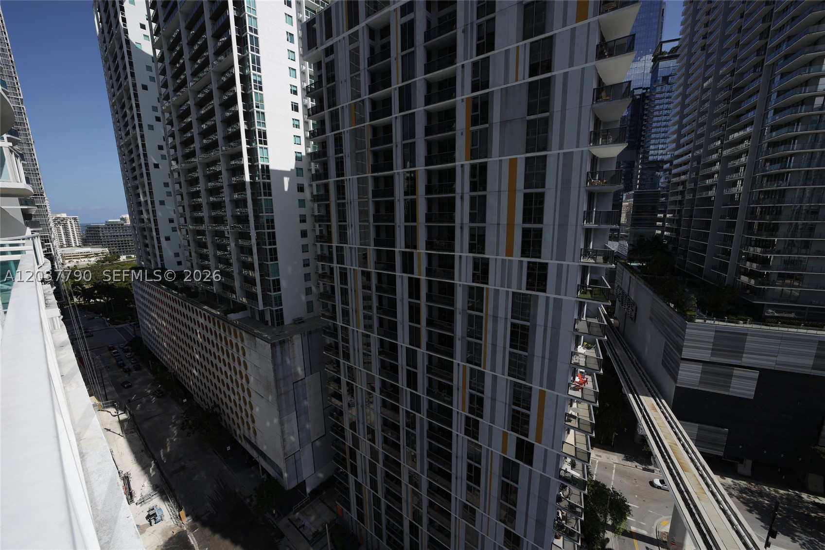 BRICKELL ON THE RIVER S T - Residential