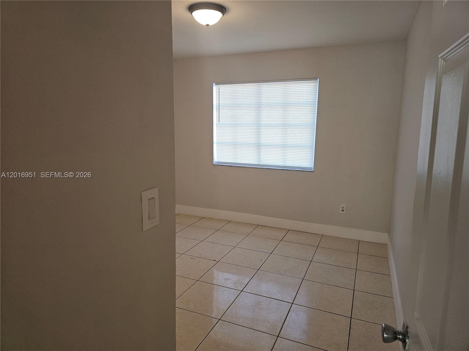 Beautiful single-story townhouse located in the central San Mateo area of Hialeah. This well-maintained unit features a pleasant private patio, perfect for relaxing or entertaining. The property is in excellent condition and move-in ready, offering comfortable living spaces and a convenient layout. Ideally located close to schools, shopping, dining, and major highways. A great opportunity in a highly desirable area