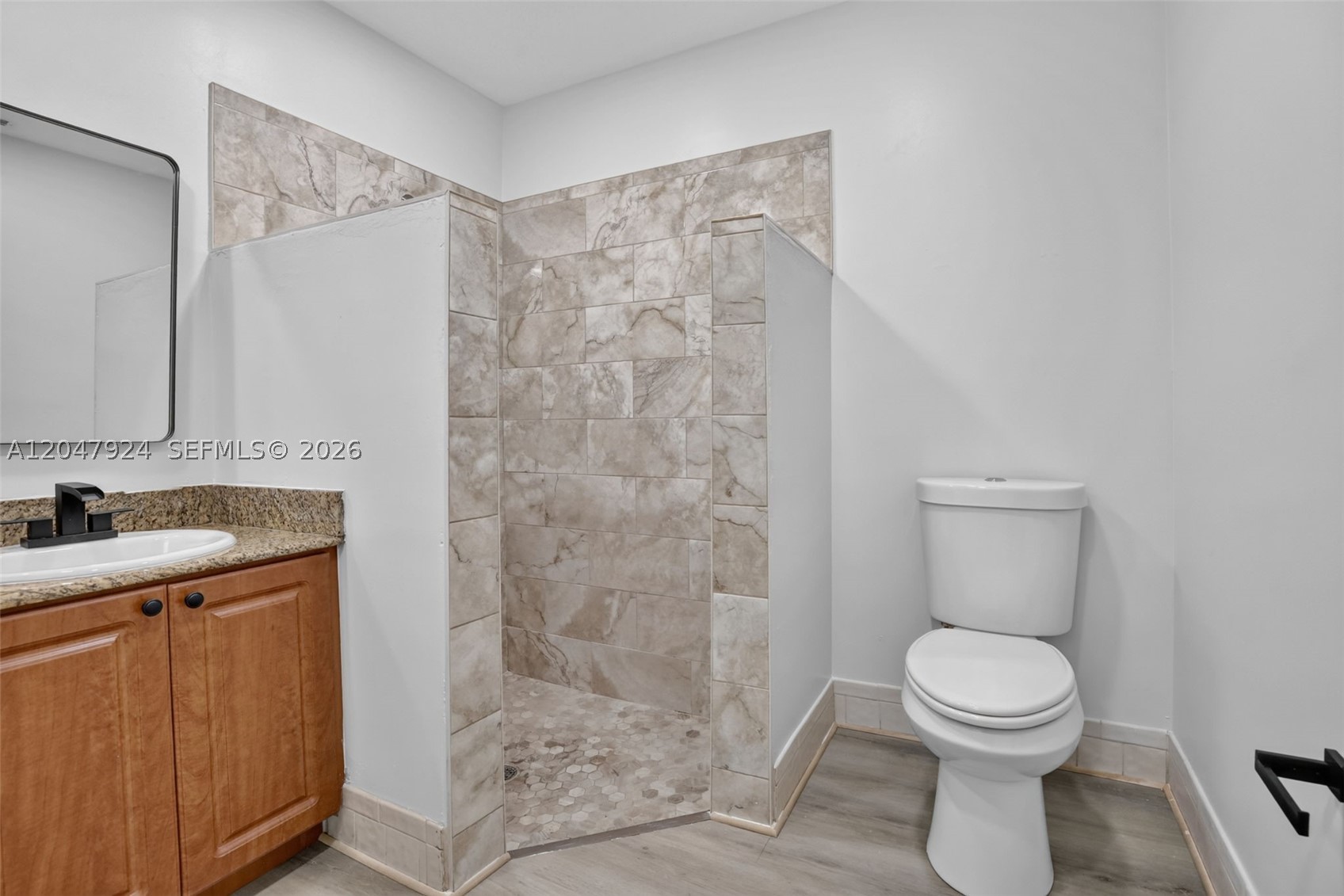 SUNRISE GOLF VILLAGE THIR - Residential Lease
