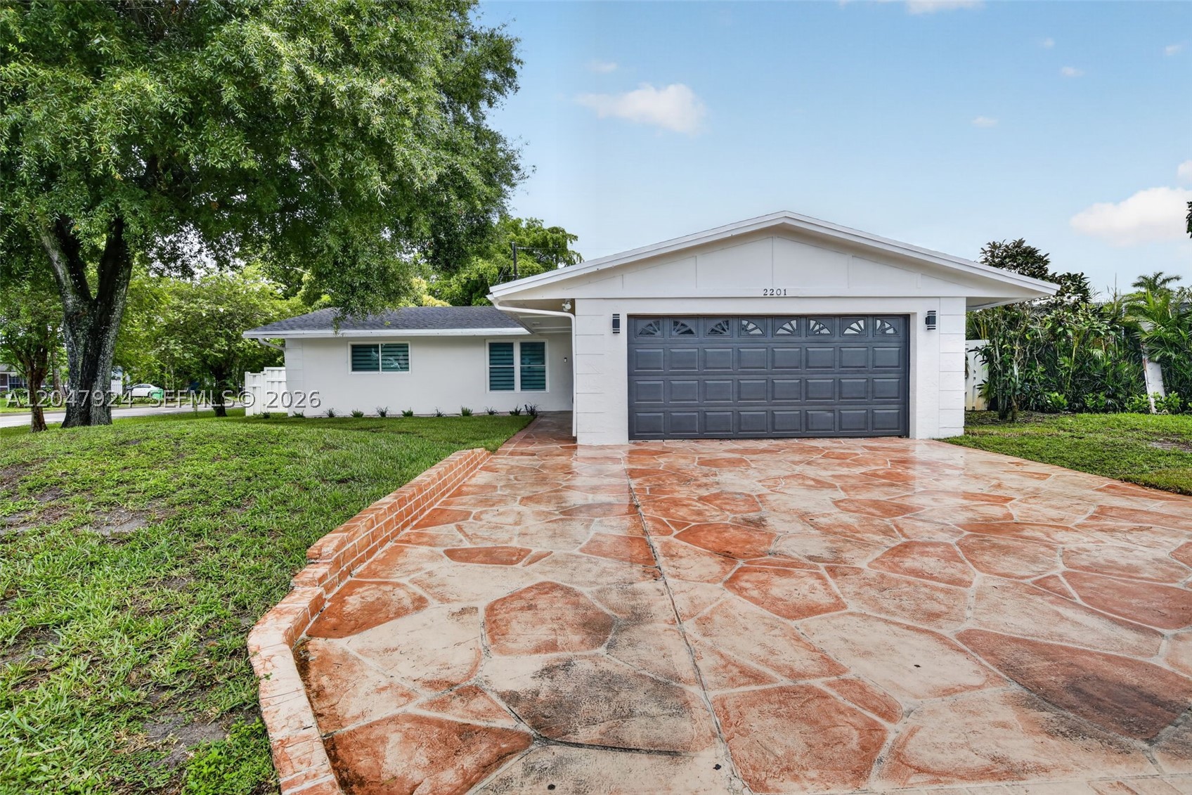 SUNRISE GOLF VILLAGE THIR - Residential Lease