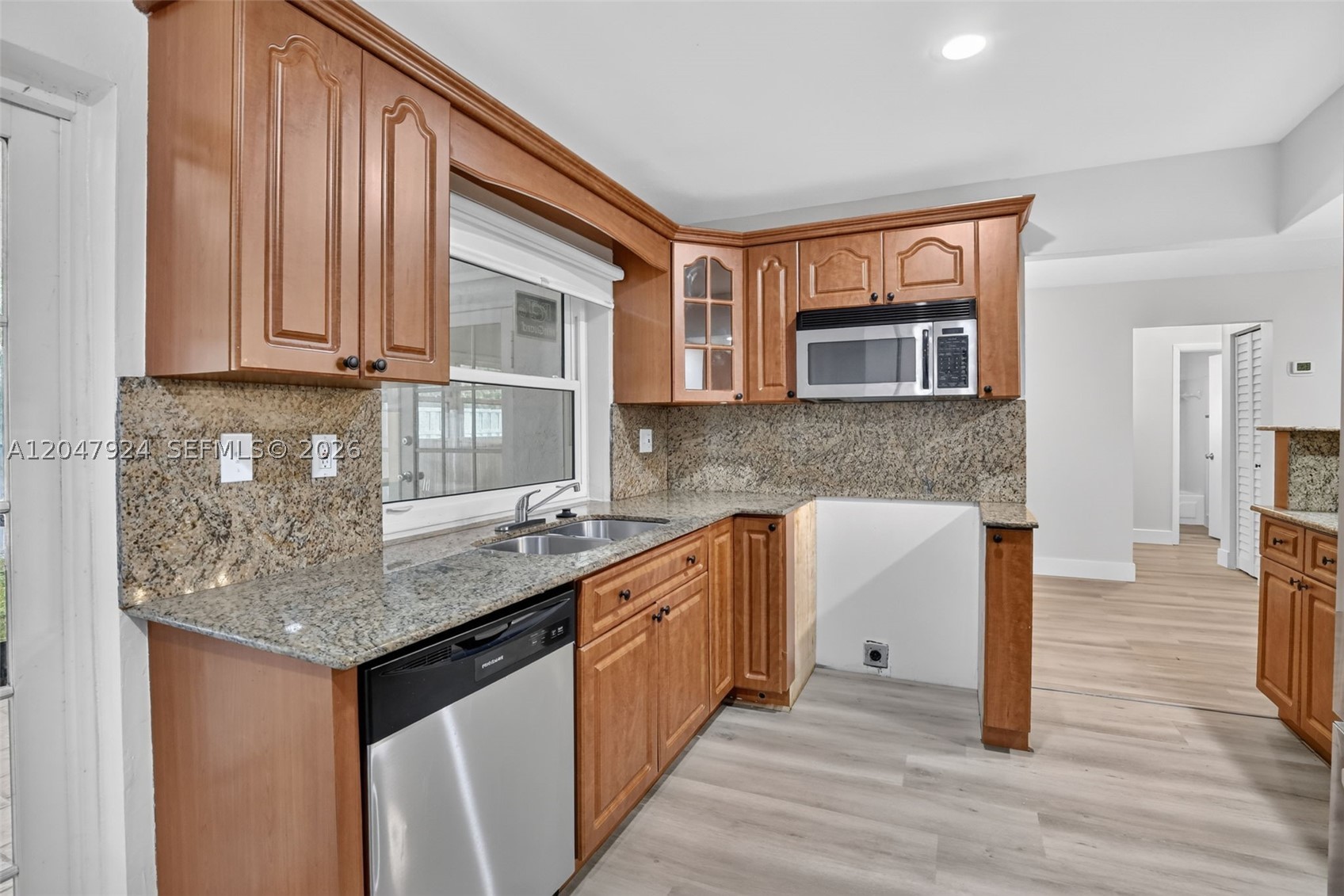 SUNRISE GOLF VILLAGE THIR - Residential Lease