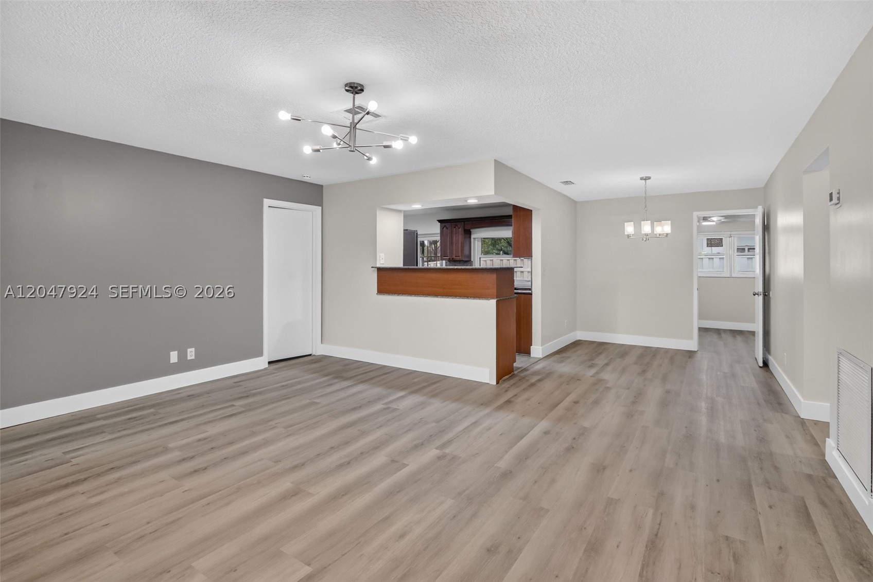 SUNRISE GOLF VILLAGE THIR - Residential Lease