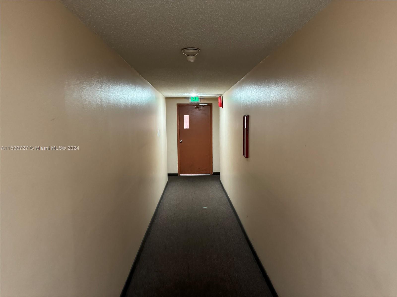 TWIN EXECUTIVE TOWERS CON - Residential Lease