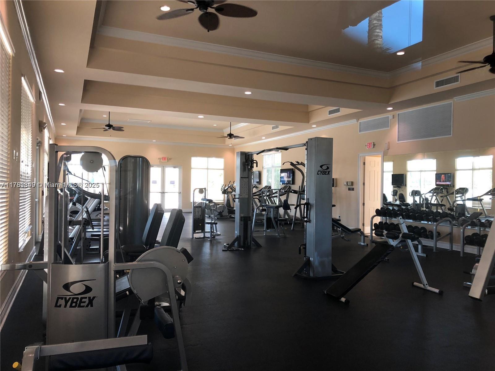 CARIBBEAN ISLES VILLAS CO - Residential Lease