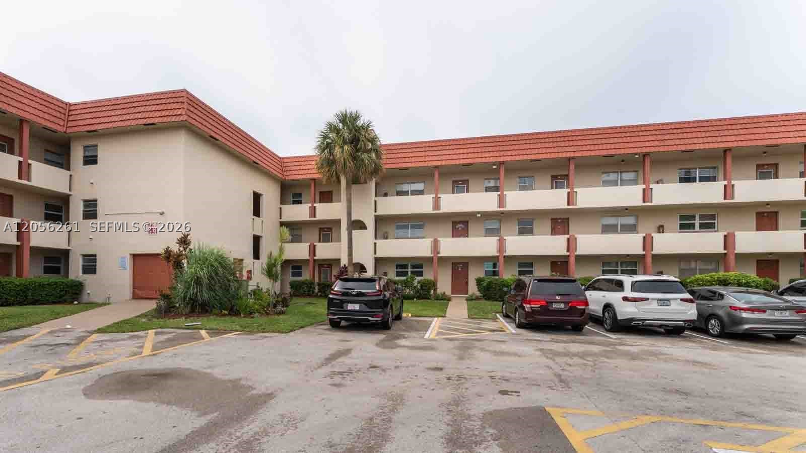 SUNRISE LAKES 17 CONDO - Residential