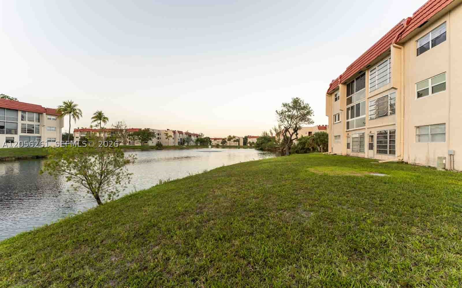 SUNRISE LAKES 17 CONDO - Residential