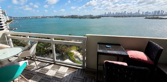 FLAMINGO SOUTH BEACH I CO - Residential Lease