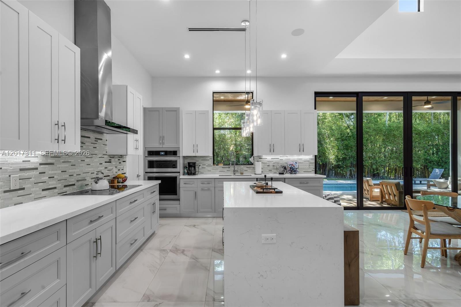 CORAL GABLES GRANADA SEC - Residential