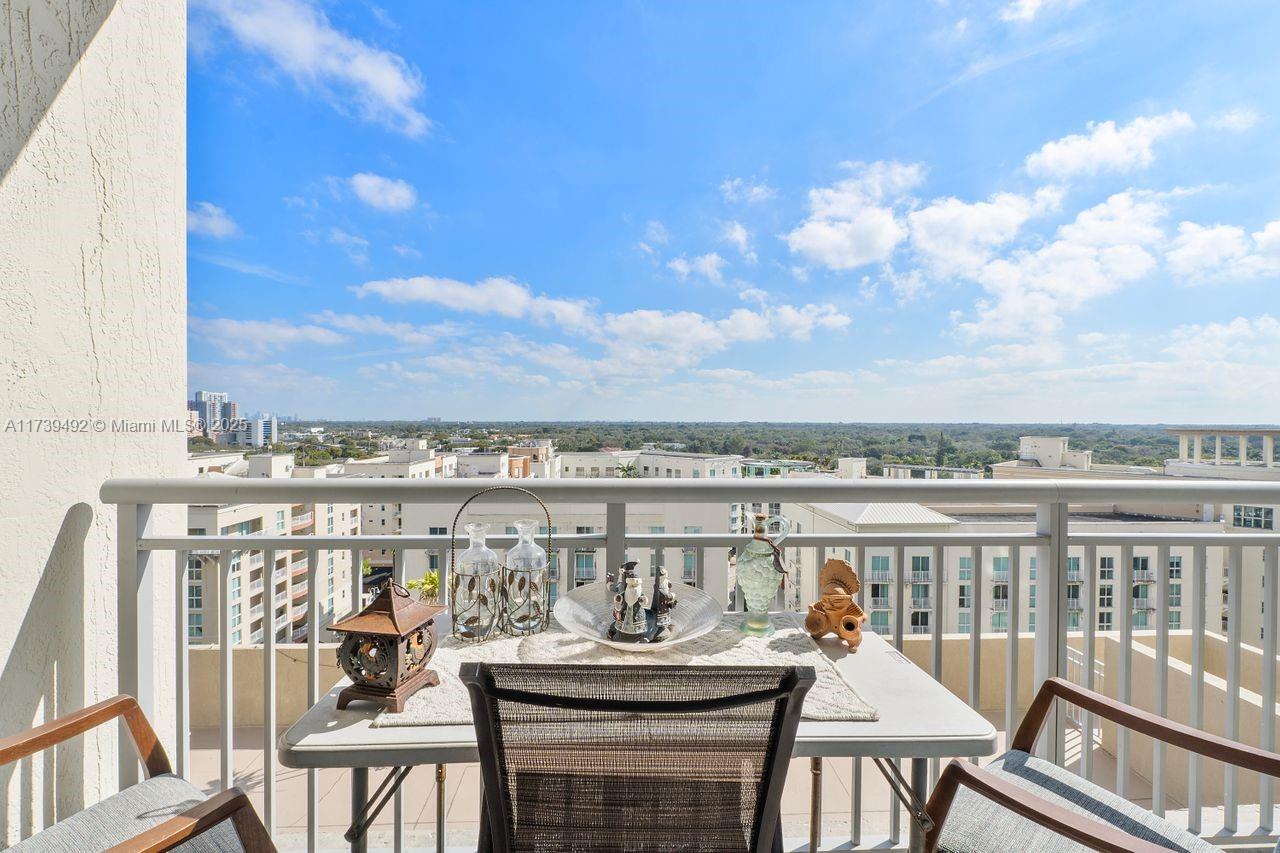 METROPOLIS I AT DADELAND - Residential