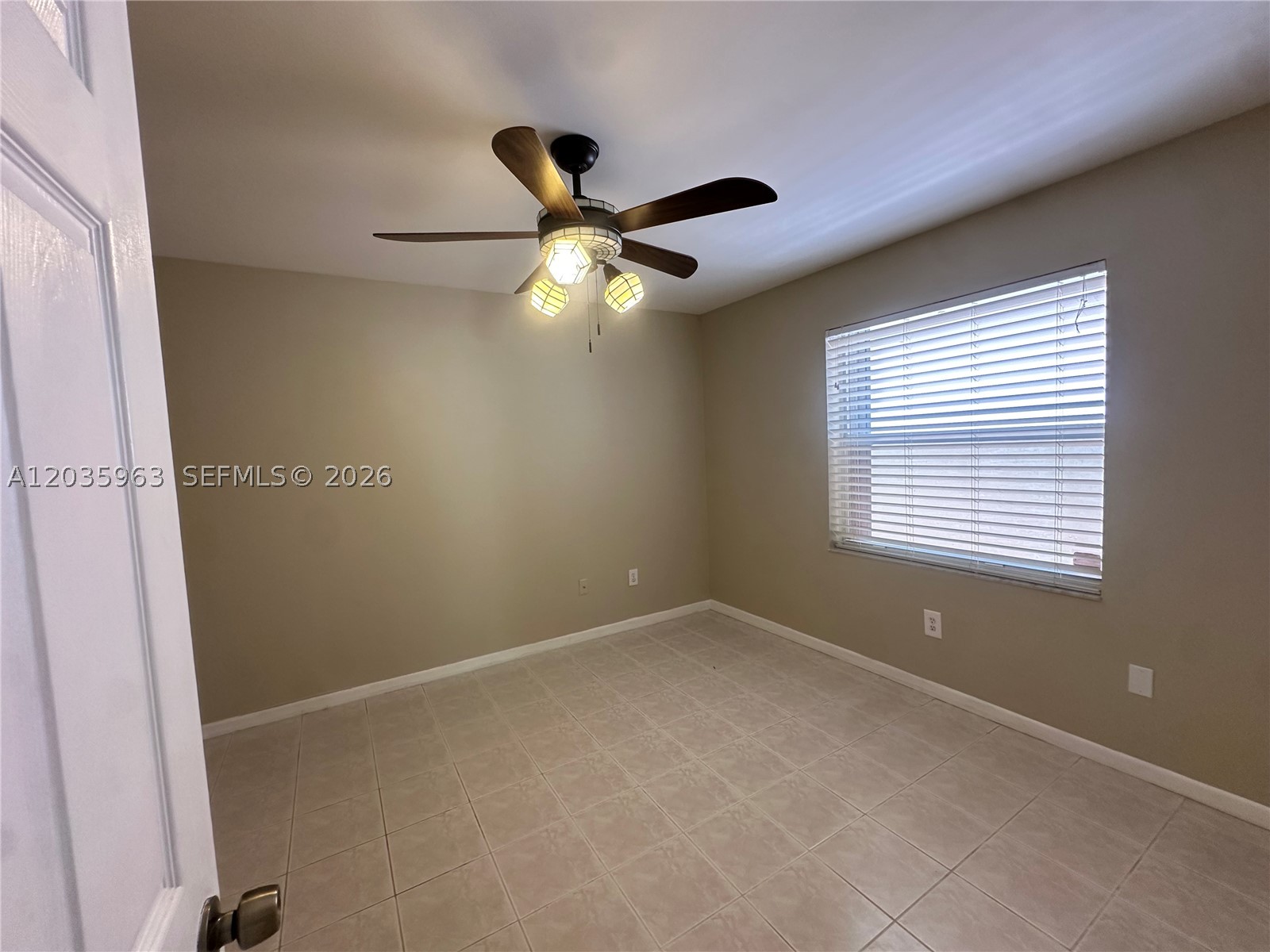 Bonaventure 82-43 B - Residential