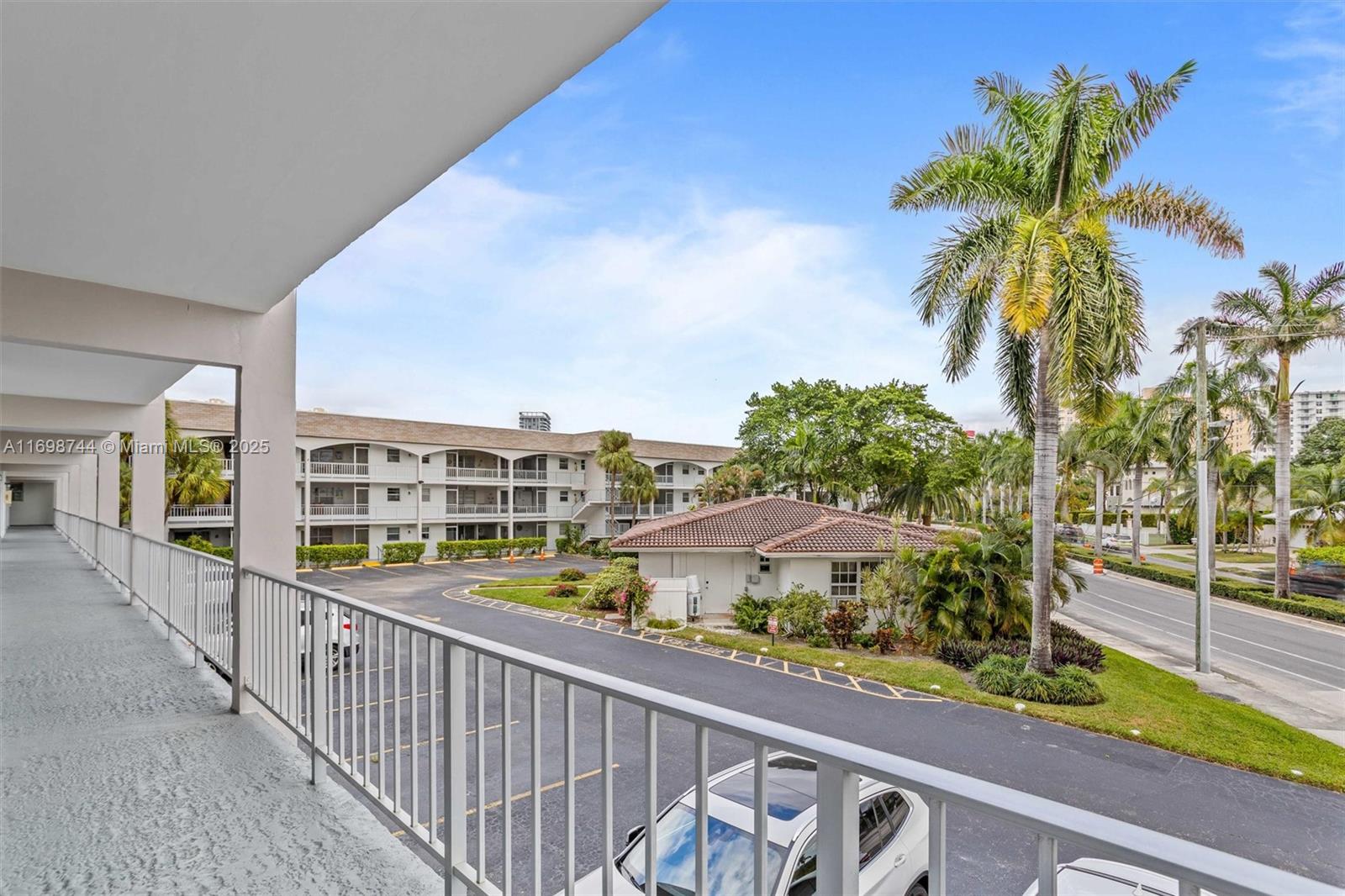 PARADISE VILLAS CONDO - Residential