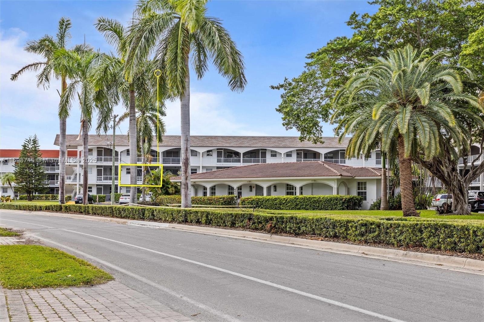 PARADISE VILLAS CONDO - Residential