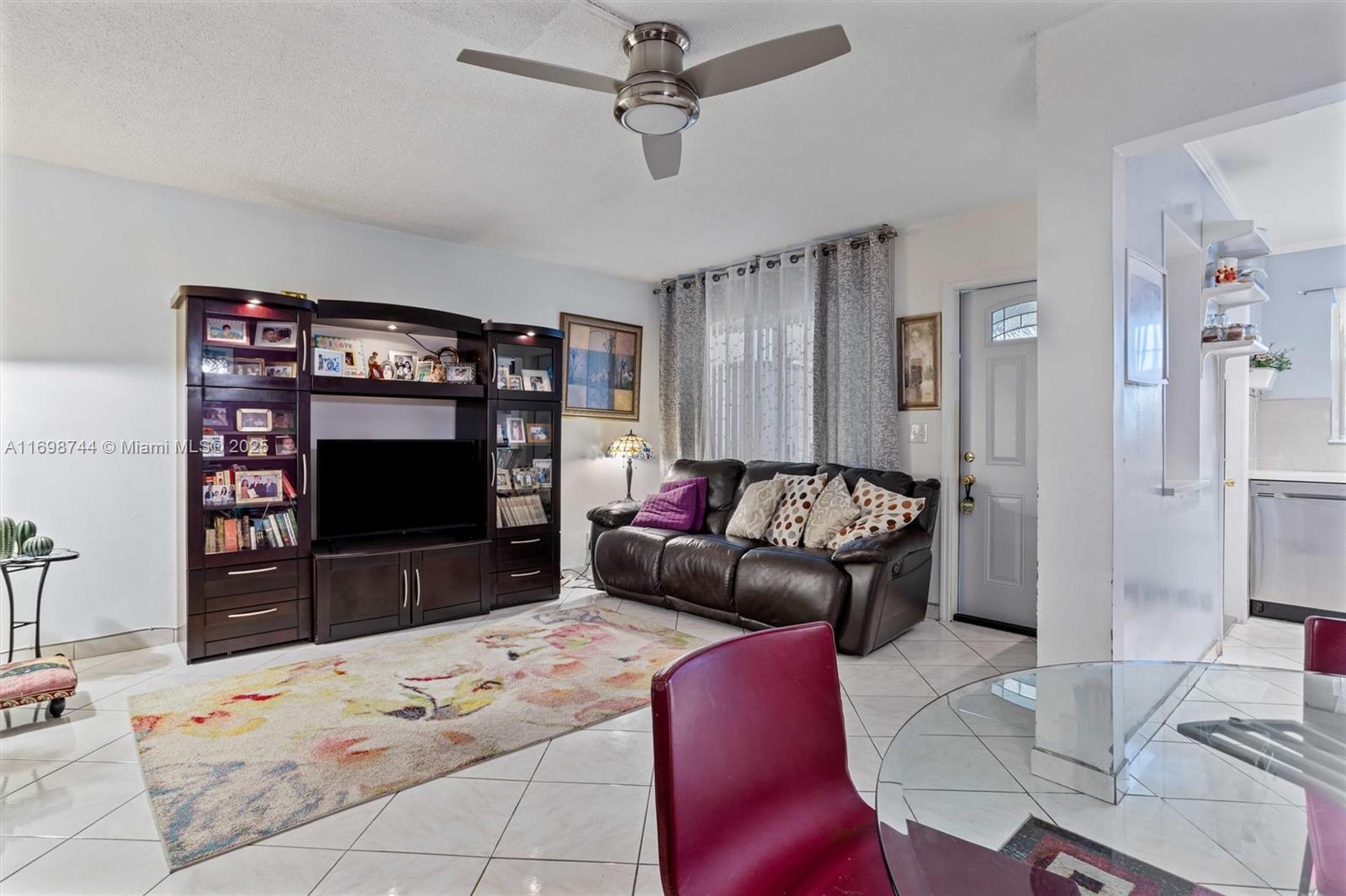 PARADISE VILLAS CONDO - Residential