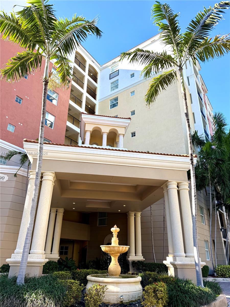 PORTO BELLAGIO CONDO - Residential