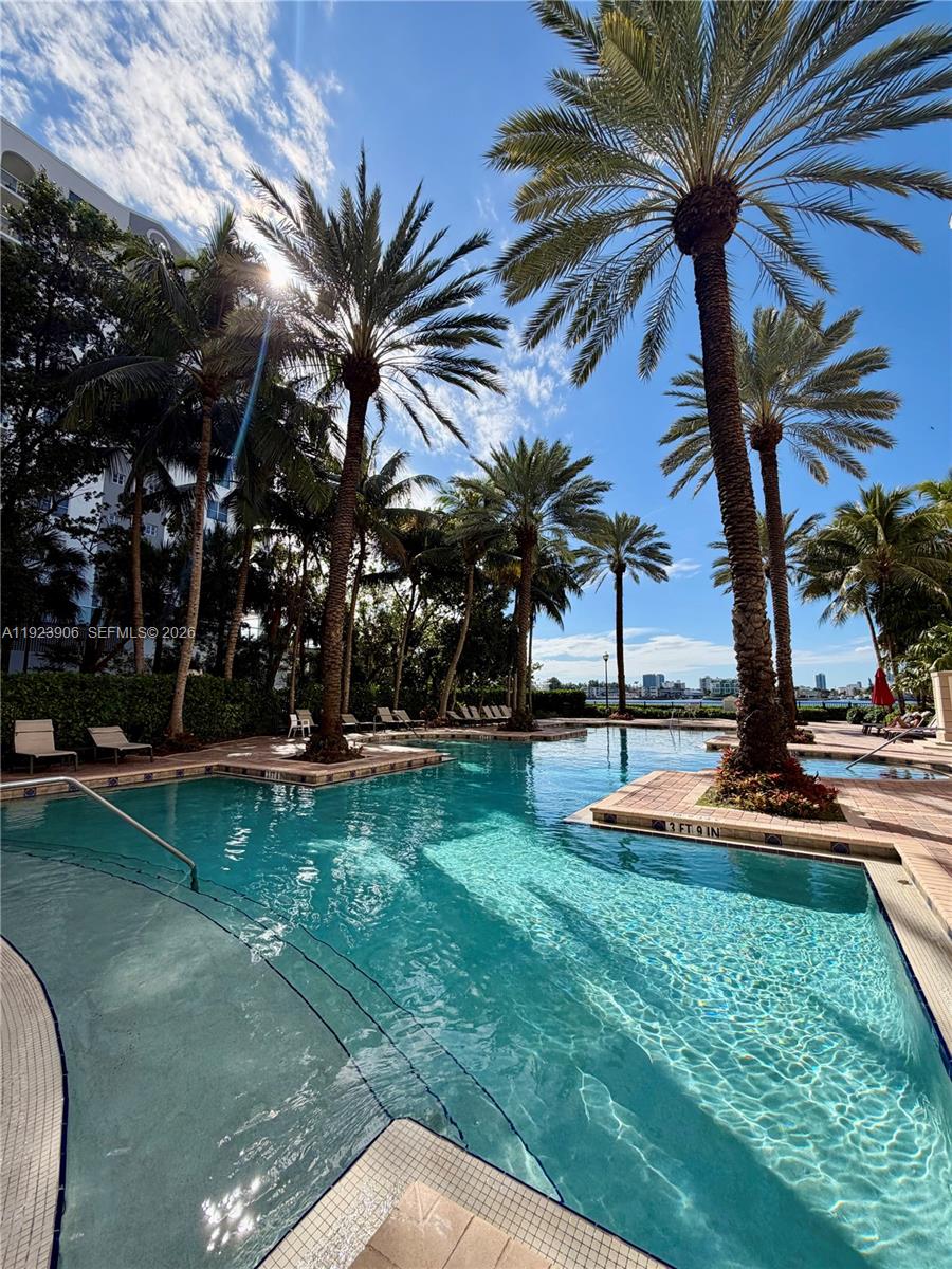 PORTO BELLAGIO CONDO - Residential