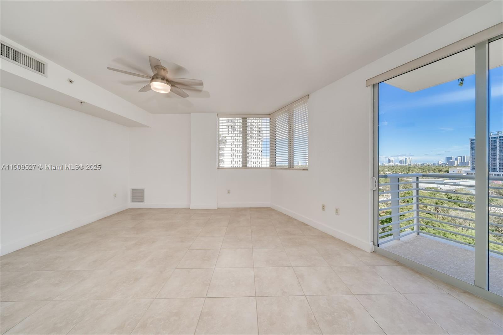RADIUS CONDO - Residential Lease