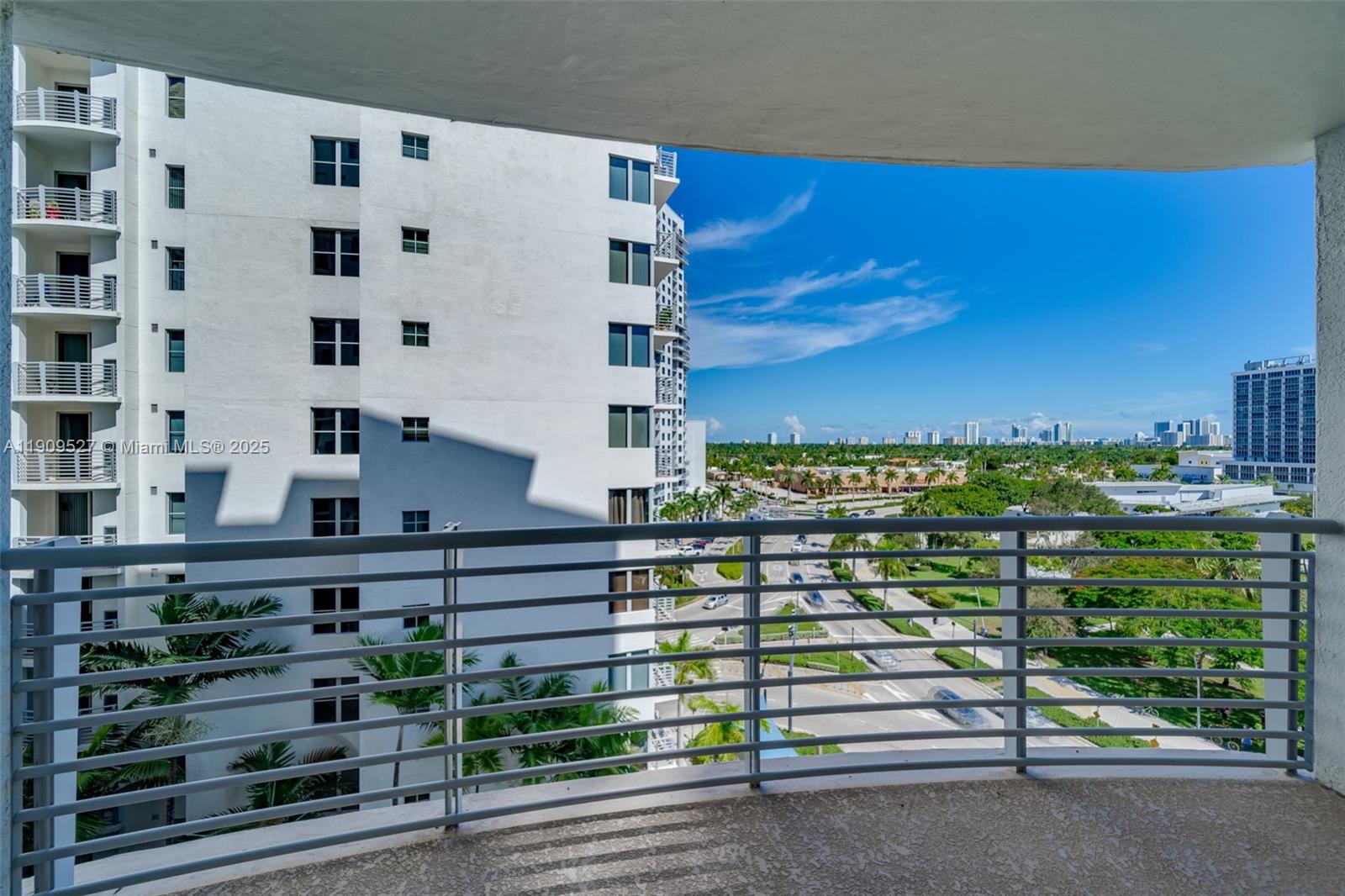 RADIUS CONDO - Residential Lease
