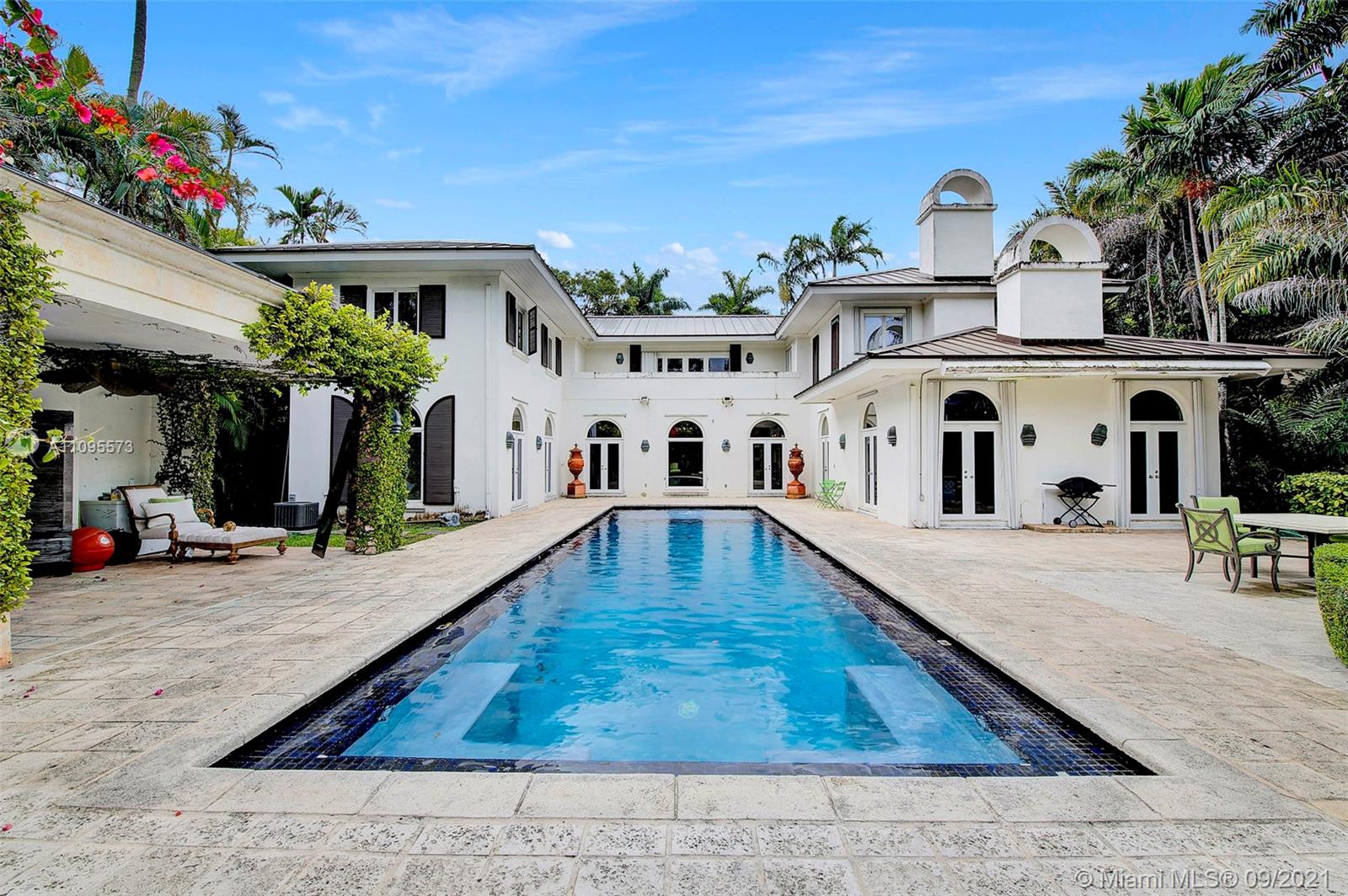 COCOA PLUM HEIGHTS SUB - Residential