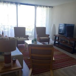 DELVISTA TOWERS CONDO - Residential