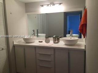 DELVISTA TOWERS CONDO - Residential
