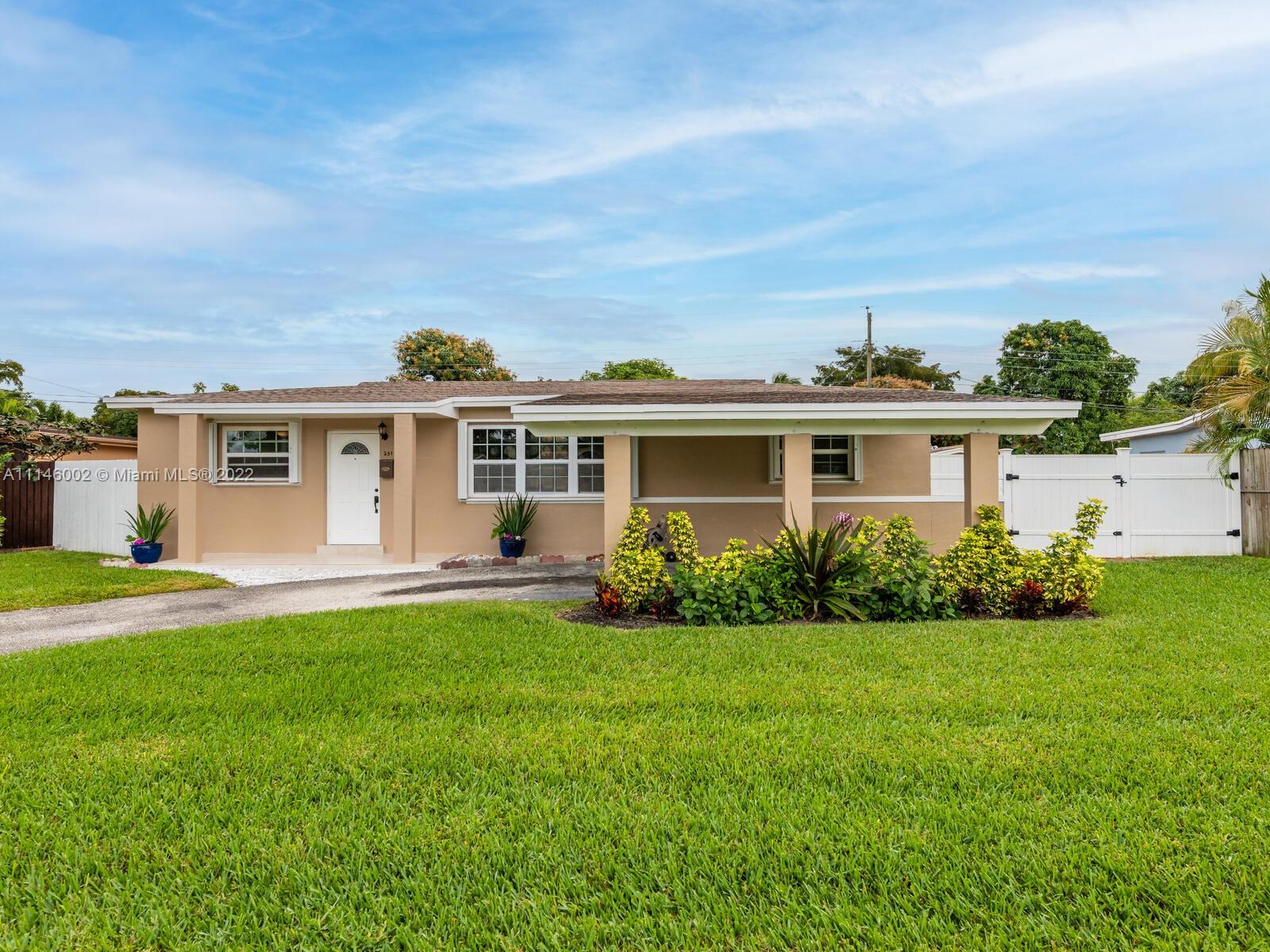 Turnkey!! Move-in ready home in centrally located, family friendly West Hollywood neighborhood. This house has been immaculately maintained. Roof and kitchen were redone in 2019. Accordion hurricane shutters throughout home. Fruit trees (mango and avocado) and a storage shed. Paved side driveway great for additional parking or boat/RV storage. Good schools, library, restaurants & houses of worship within walking distance. Broward College South Campus 5 minutes away.

Perfect family home! Close to turnpike with easy access to shopping and major highways. No HOA!!