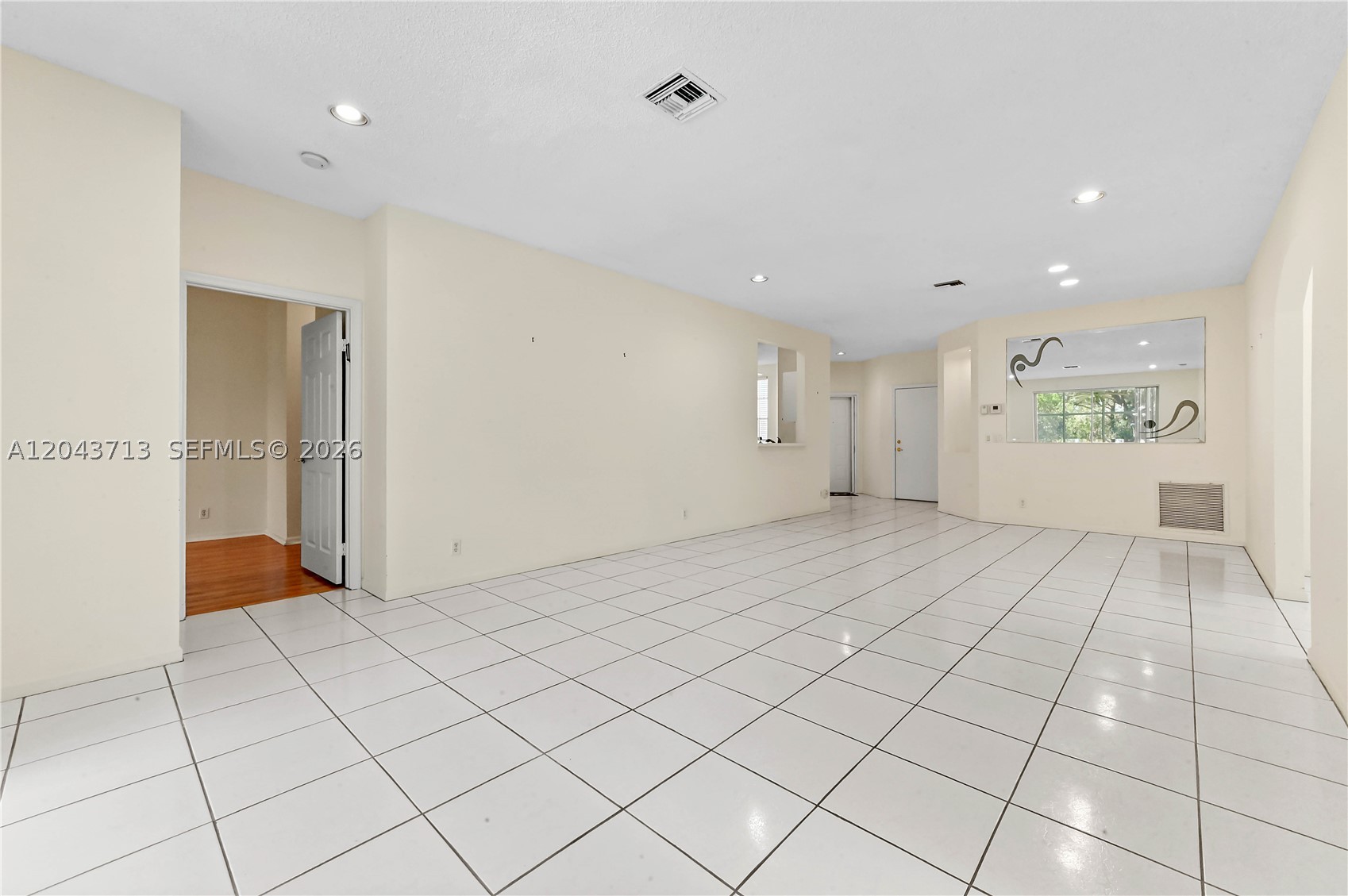 GROVE VILLAGE - Residential