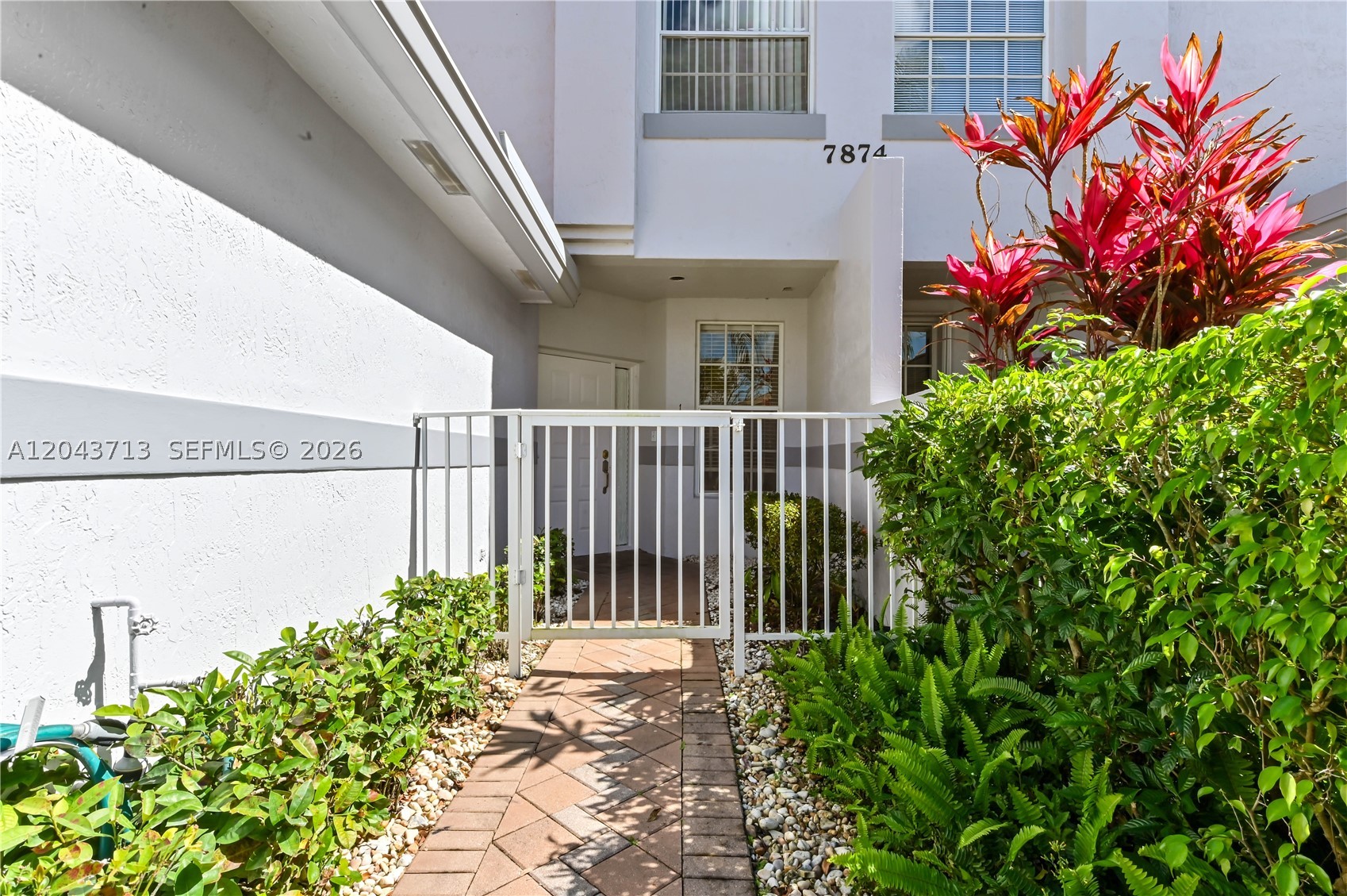 GROVE VILLAGE - Residential