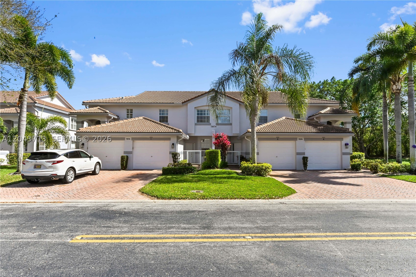 GROVE VILLAGE - Residential