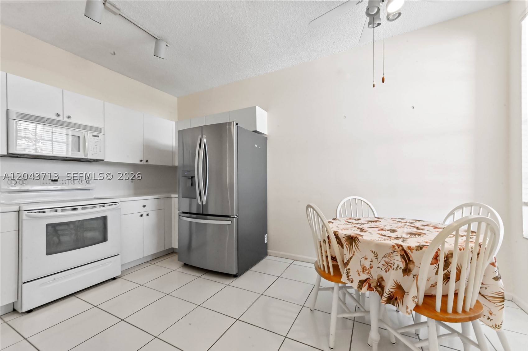 GROVE VILLAGE - Residential