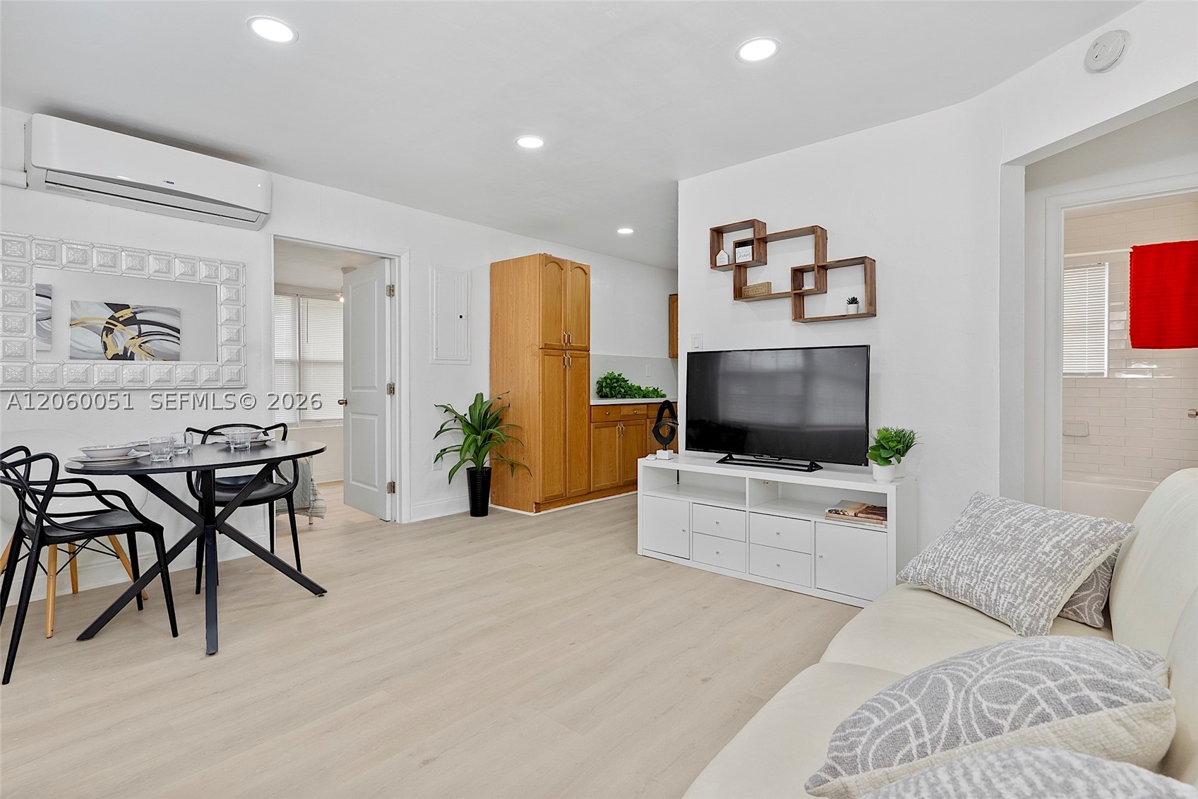 CRESTHAVEN NO 2 - Residential