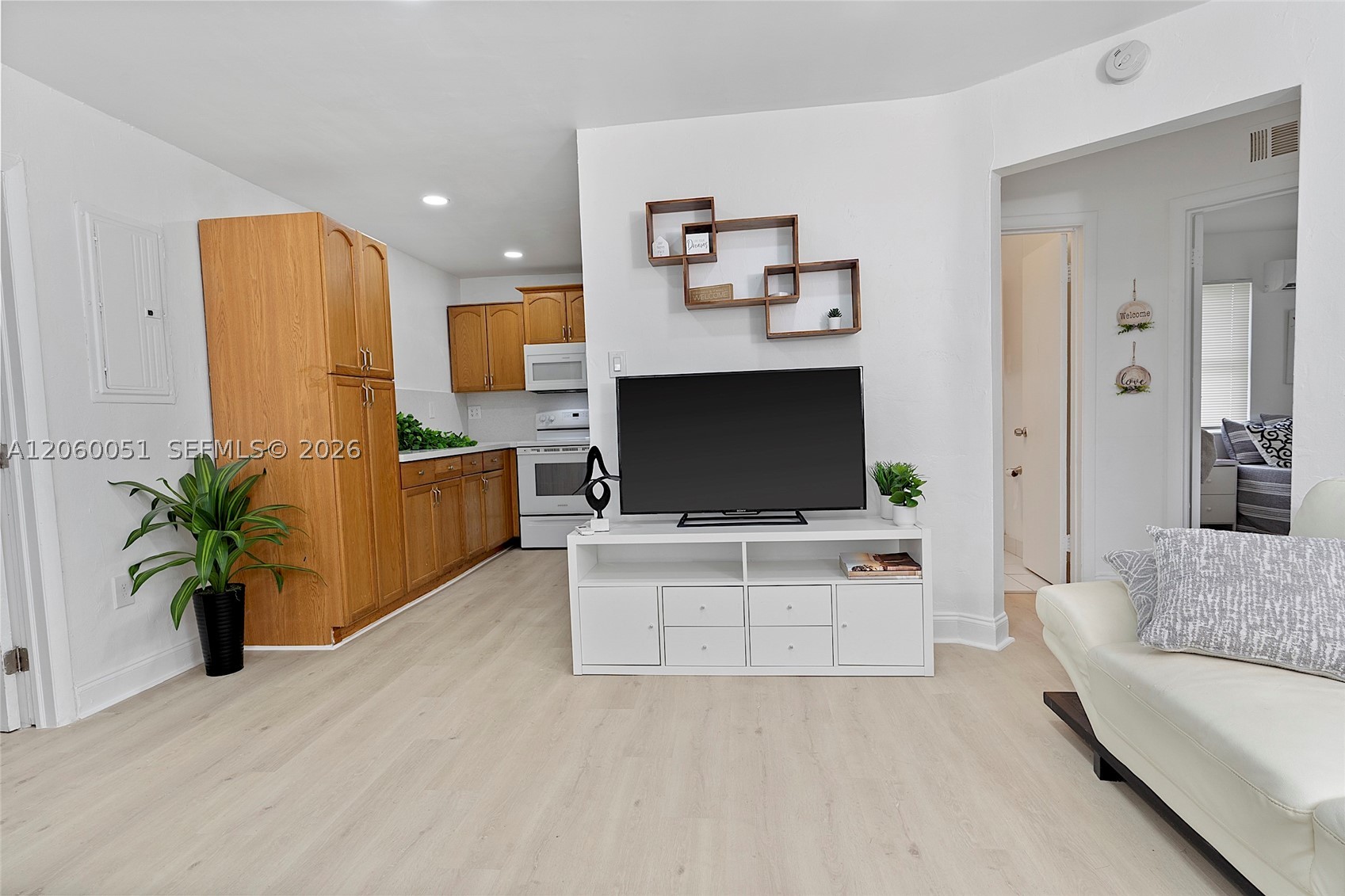 CRESTHAVEN NO 2 - Residential