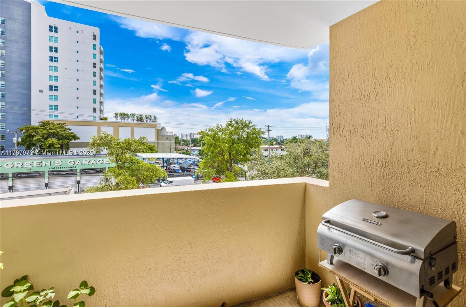GABLES MARQUIS CONDO - Residential