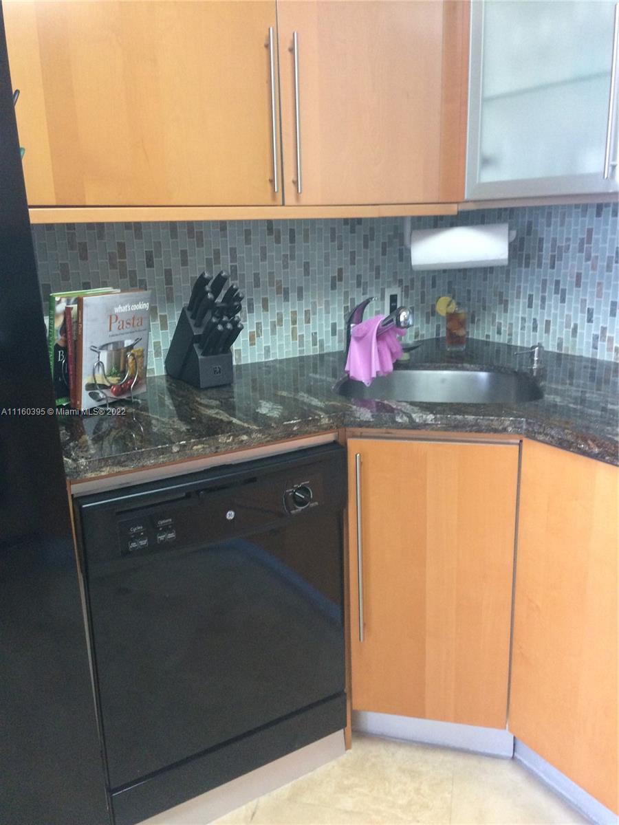 AKOYA CONDO - Residential Lease