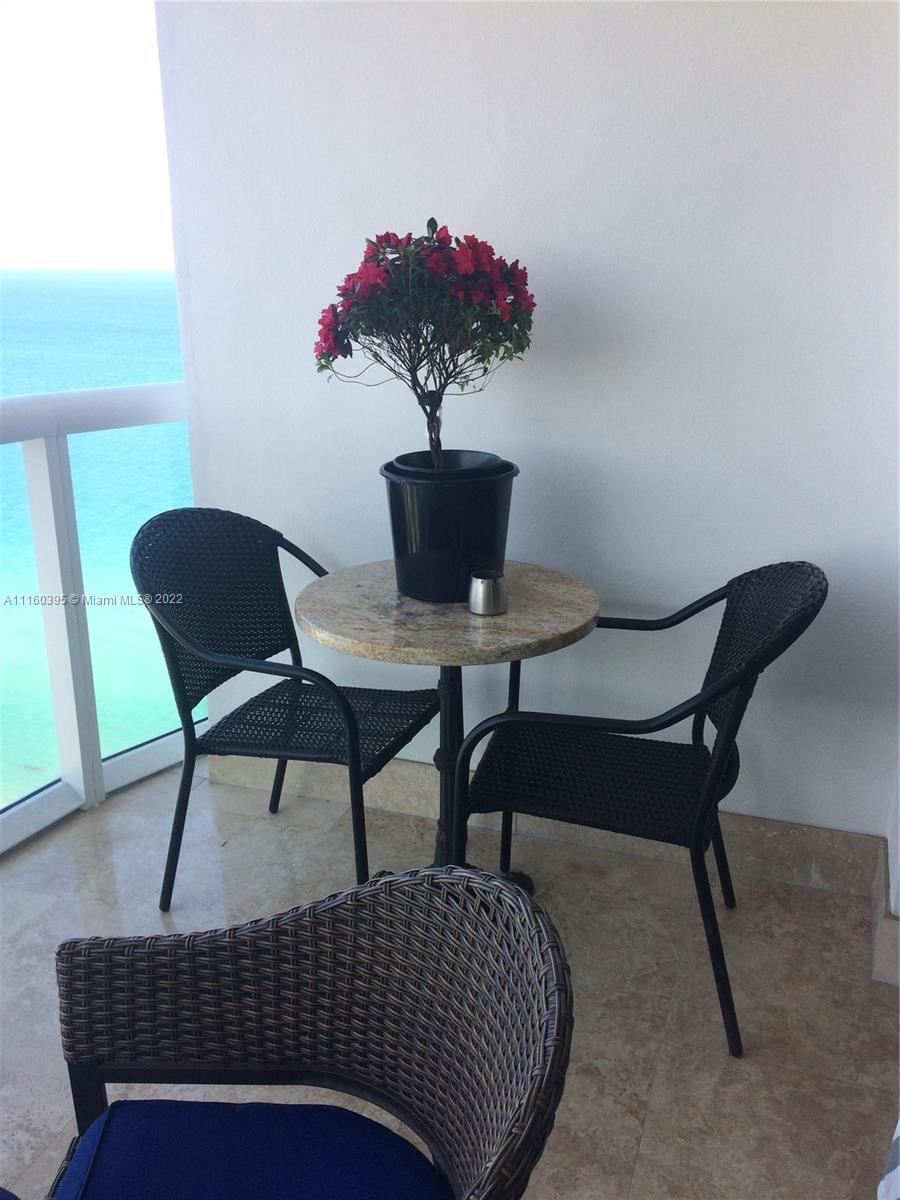 AKOYA CONDO - Residential Lease