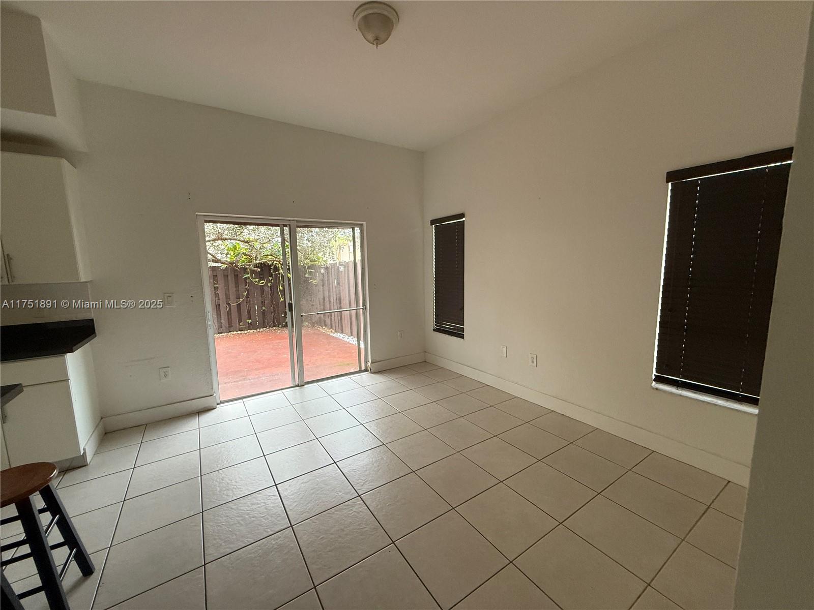 LAKES BY THE BAY JAY - Residential Lease