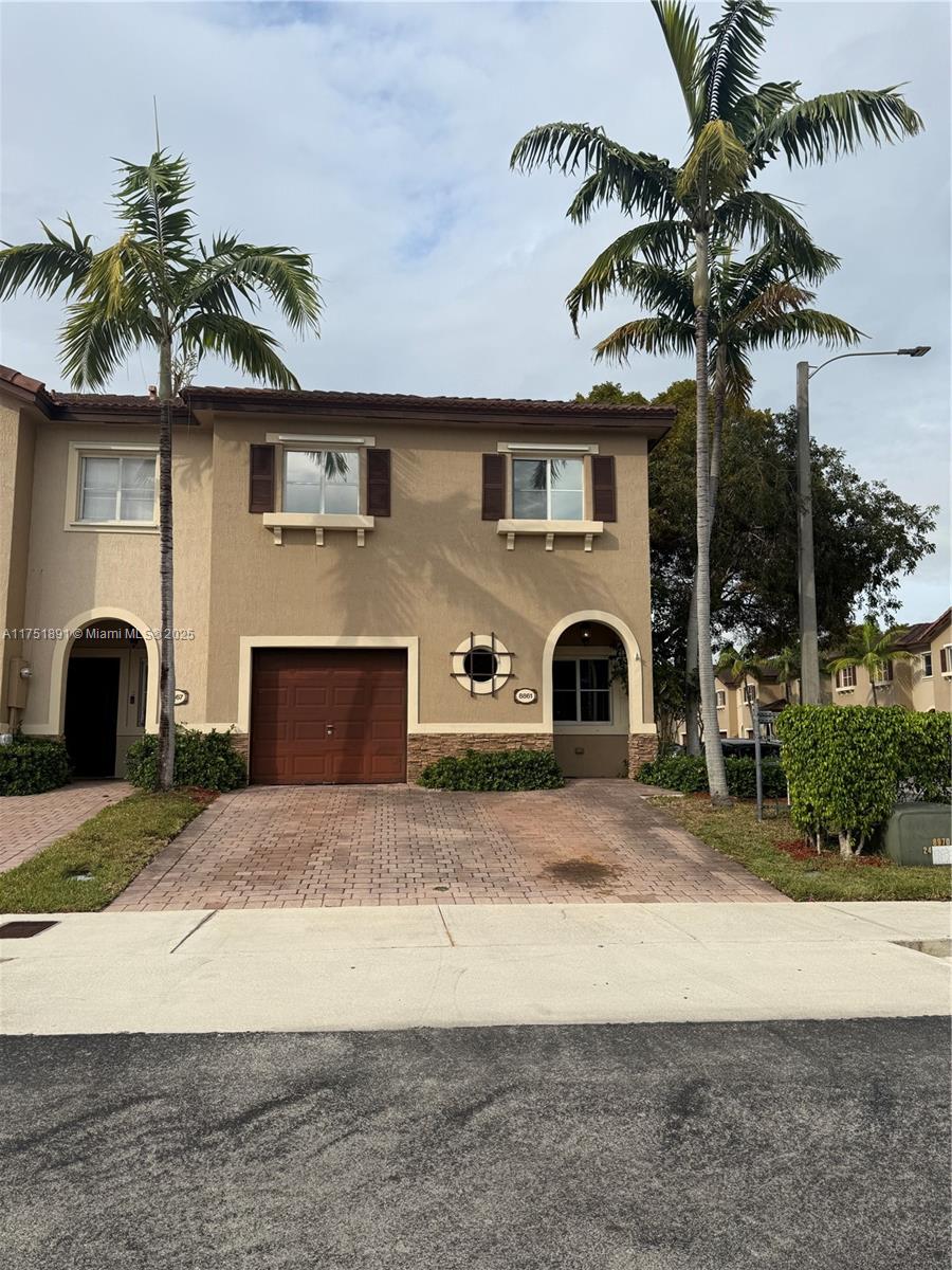 LAKES BY THE BAY JAY - Residential Lease