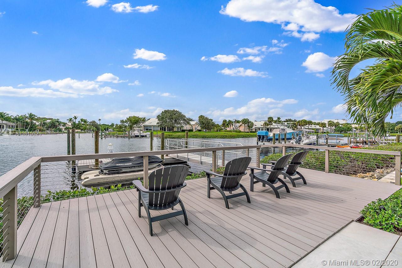 ADMIRALS COVE - Residential