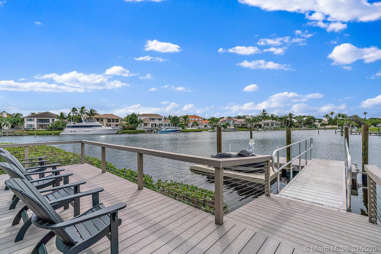 ADMIRALS COVE - Residential