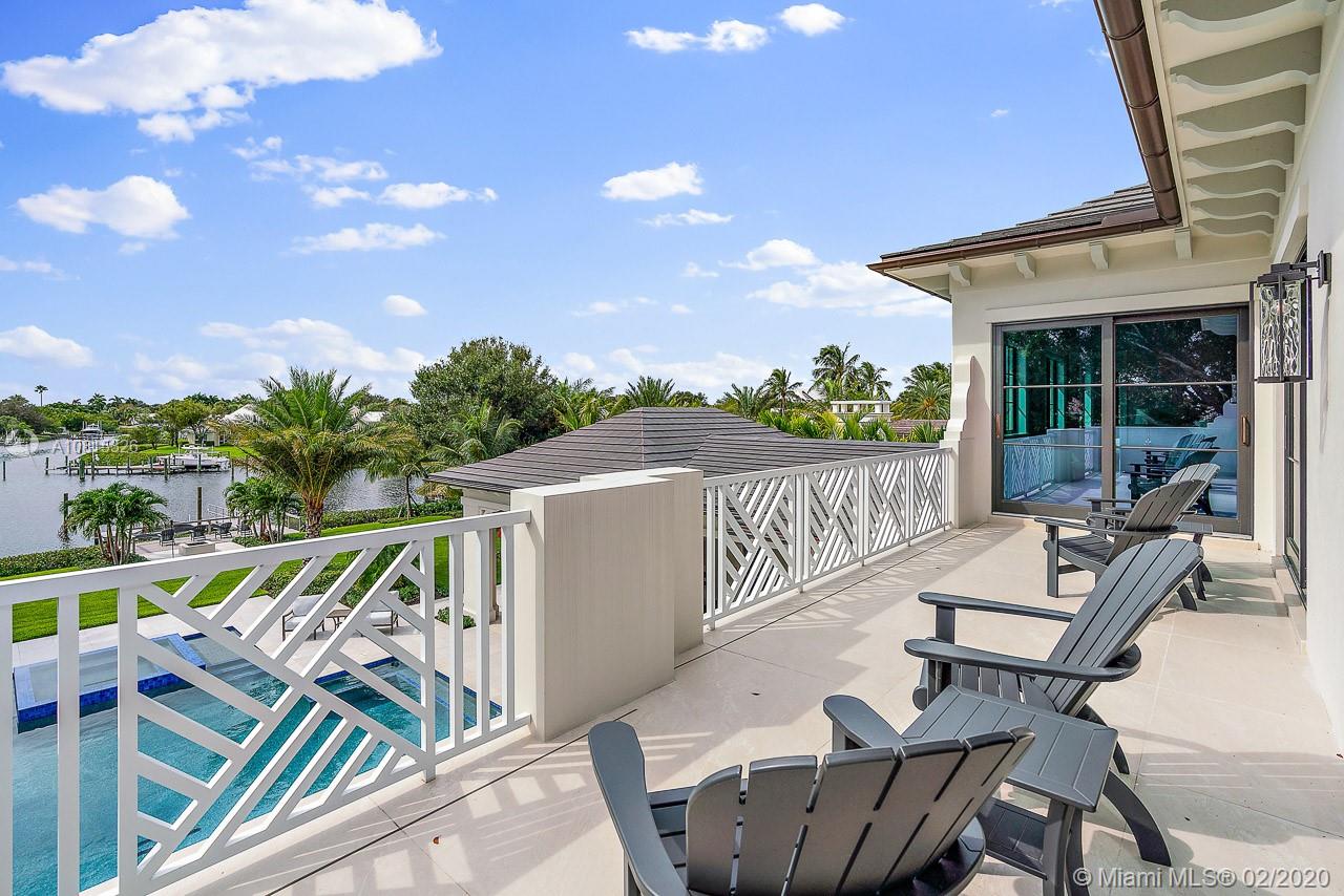 ADMIRALS COVE - Residential
