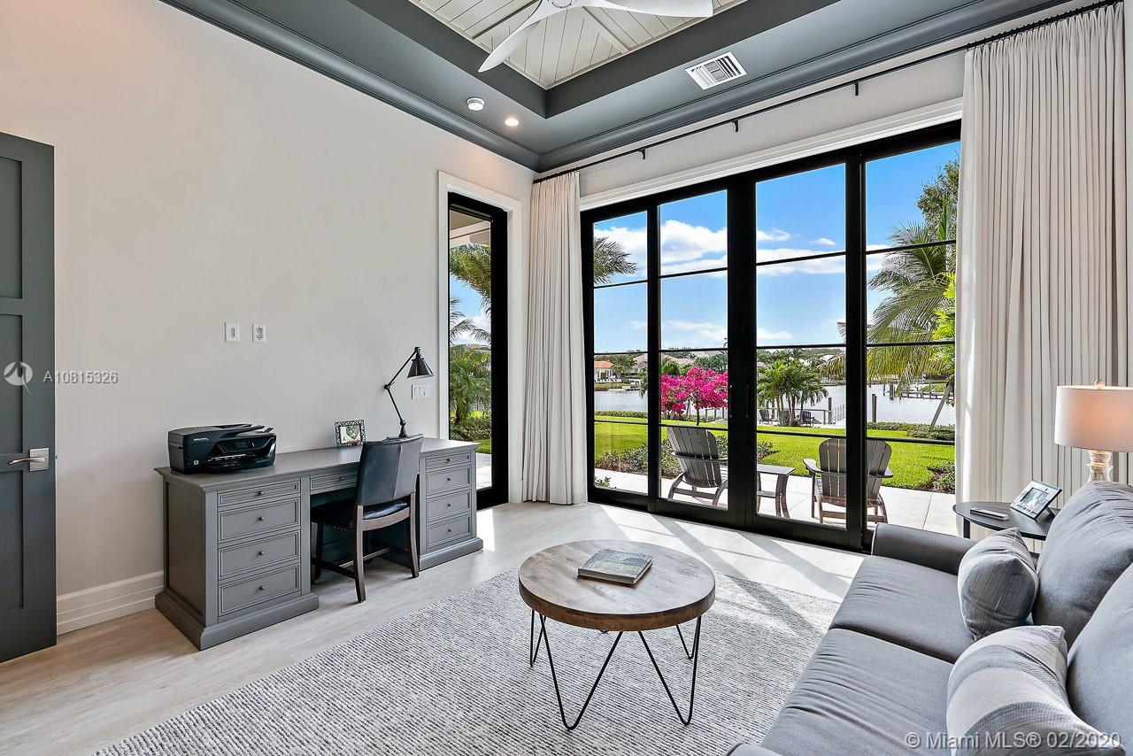 ADMIRALS COVE - Residential