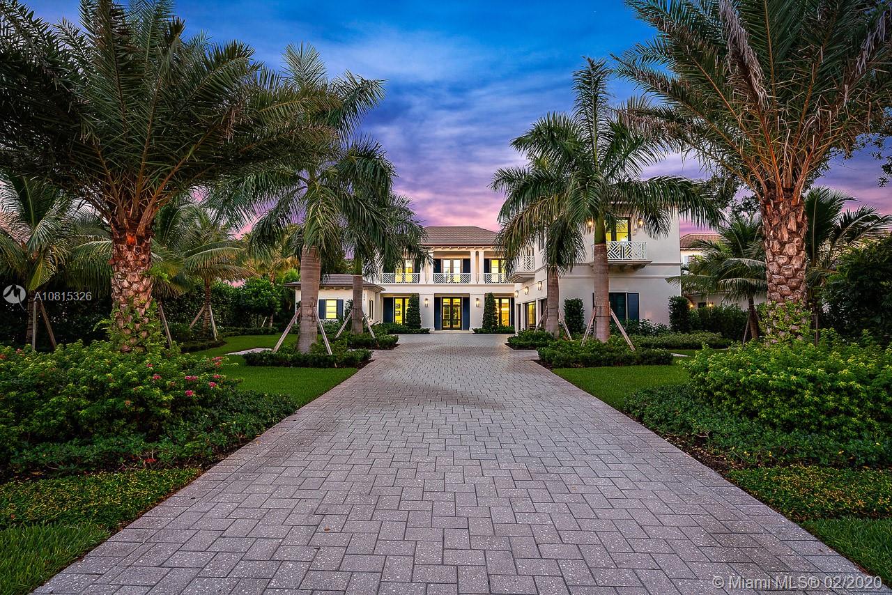 ADMIRALS COVE - Residential