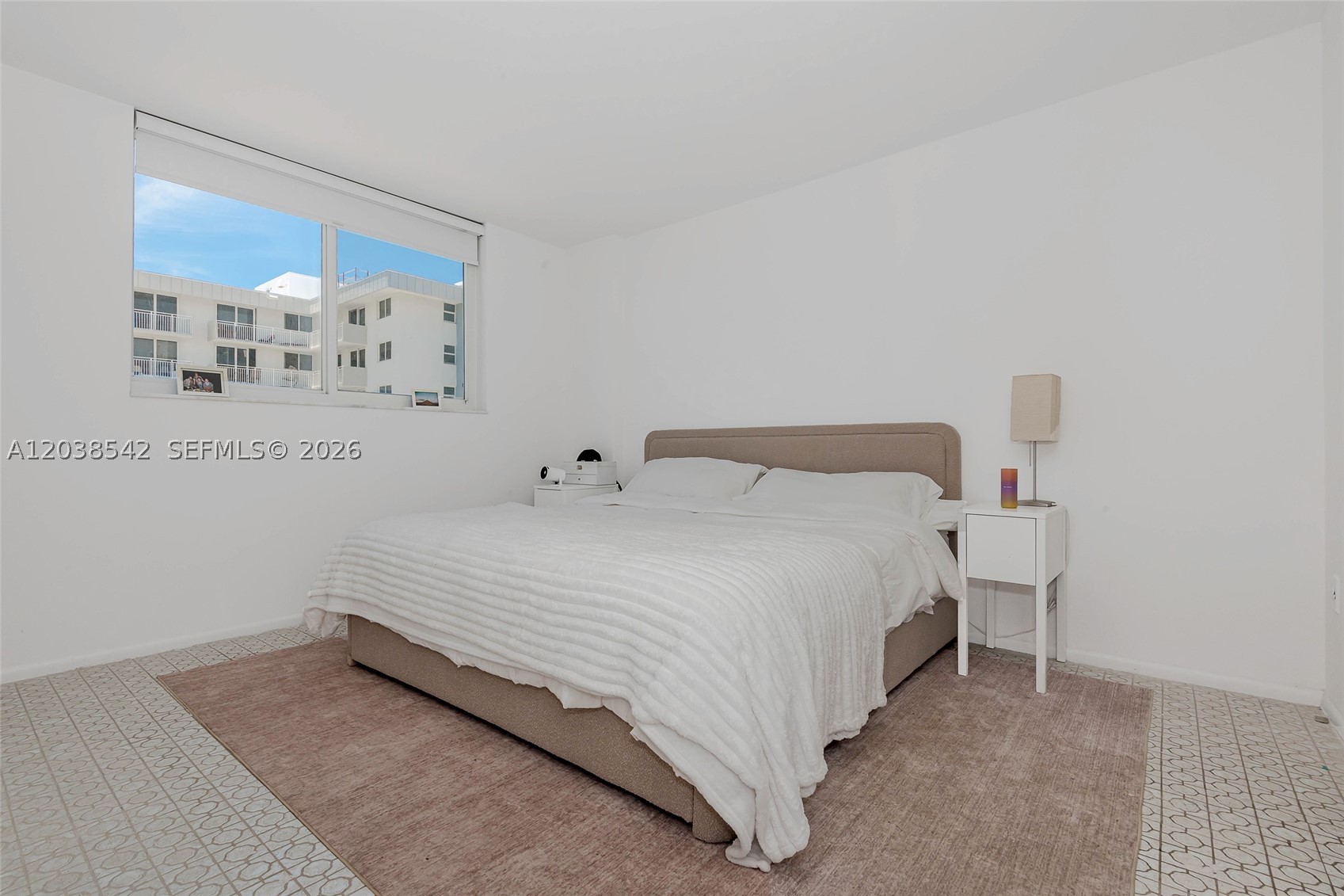 THE PRESIDENTIAL CONDO - Residential