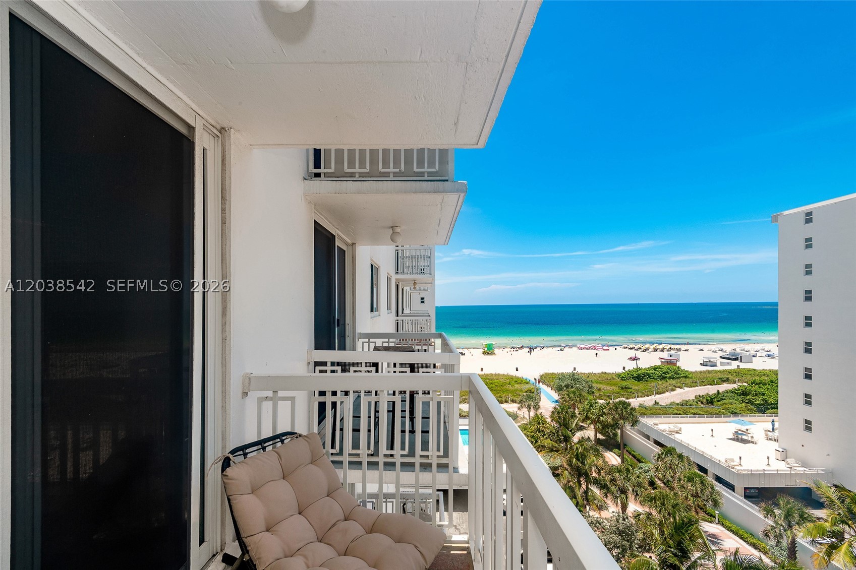THE PRESIDENTIAL CONDO - Residential