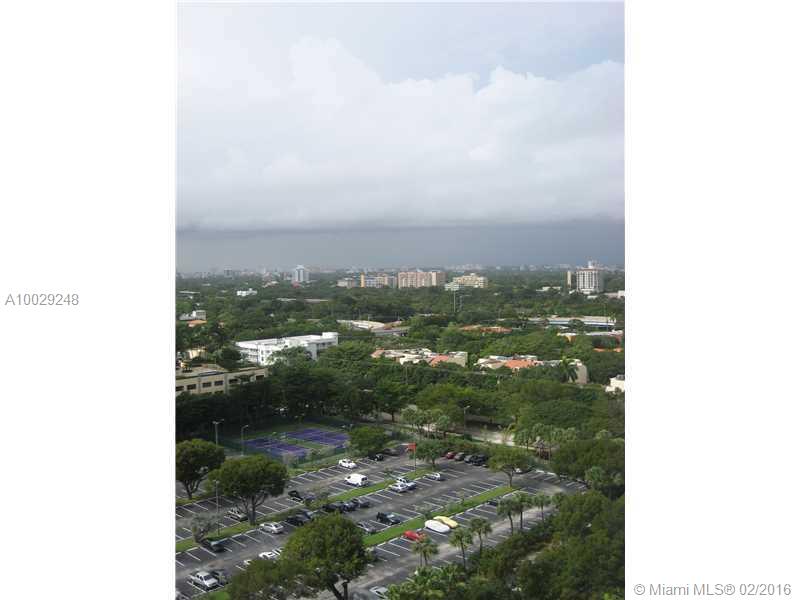 BRICKELL BAY CLUB CONDO - Residential Lease