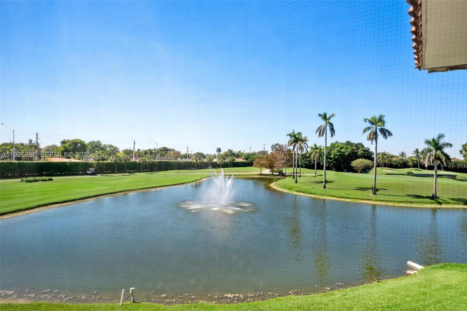 HOLLYBROOK GOLF AND - Residential